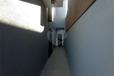 Casa à venda com 3 quartos, sendo 1 suíte, no condomínio Lago dos Ipês, Itapetininga - SP
