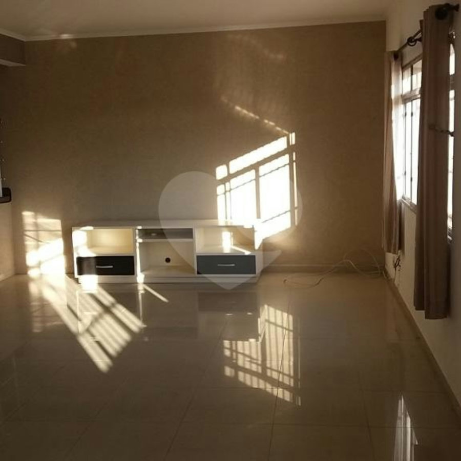Sobrado à venda com 3 quartos, sendo 1 suíte, em Vila Mariza Mazzei, São Paulo, SP
