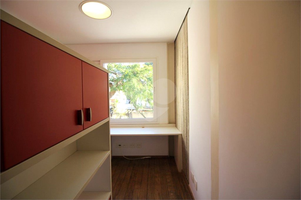 Casa à venda ou para alugar com 5 quartos, sendo 3 suítes, em Vila Madalena, São Paulo, SP