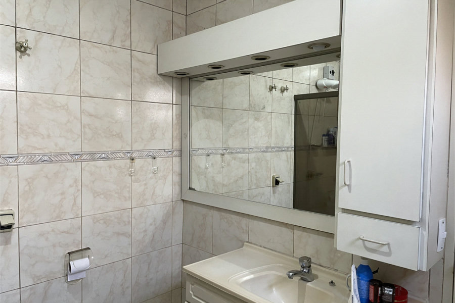 Casa Térrea à venda com 5 quartos, sendo 3 suítes, em Butantã, São Paulo, SP