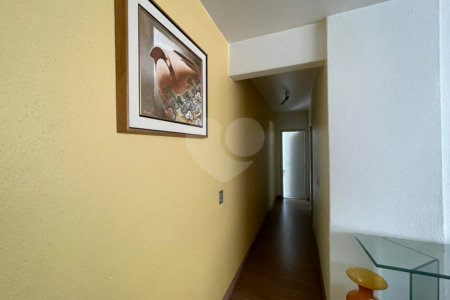 Apartamento com 2 Quartos e 2 banheiros à Venda, 79 m² por R$ 590.000