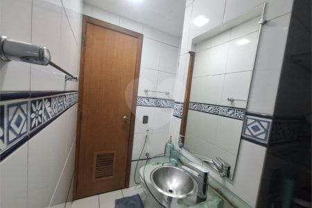 Apartamento à venda com 2 quartos, sendo 1 suíte, em Rio Comprido, Rio de Janeiro, RJ