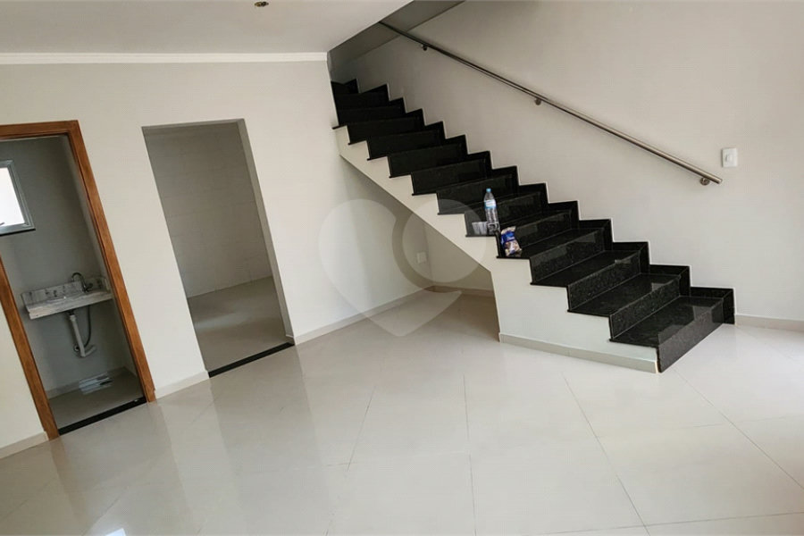 Sobrado à venda com 3 quartos, sendo 1 suíte, em Água Fria, São Paulo, SP