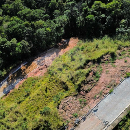 Terreno à Venda em Nazaré Paulista - Centro