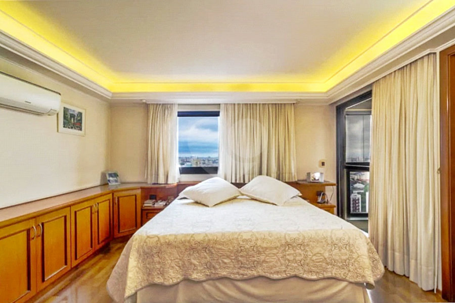 Apartamento à venda com 4 quartos, sendo 3 suítes, em Santana, São Paulo, SP