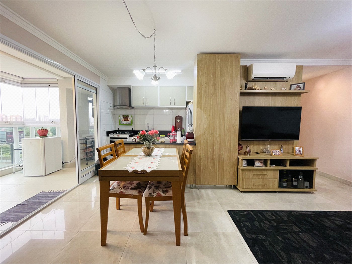 Apartamento à venda com 2 suítes em Vila Scarpelli, Santo André, SP