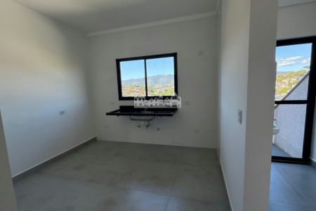 Casa à Venda no Jardim Imperial – Vista para a Pedra Grande, Atibaia/SP