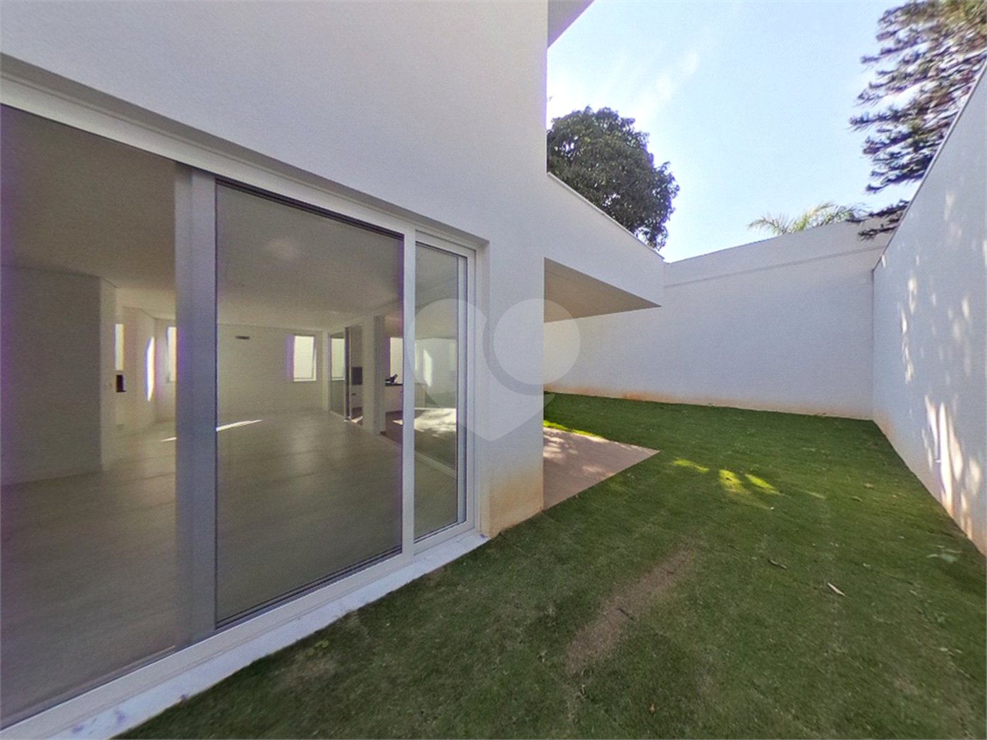Casa à venda com 4 quartos, sendo 3 suítes,  em Jardim Marajoara, São Paulo, SP