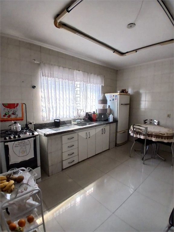 Sobrado à venda com 4 quartos, sendo 2 suítes, em Vila Constança, São Paulo, SP