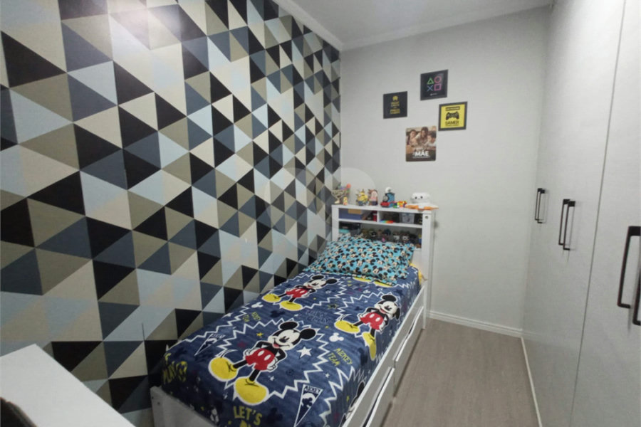 Casa à venda com 3 quartos, sendo 1 suíte, no condomínio Cond Res Paineiras, São Paulo - SP