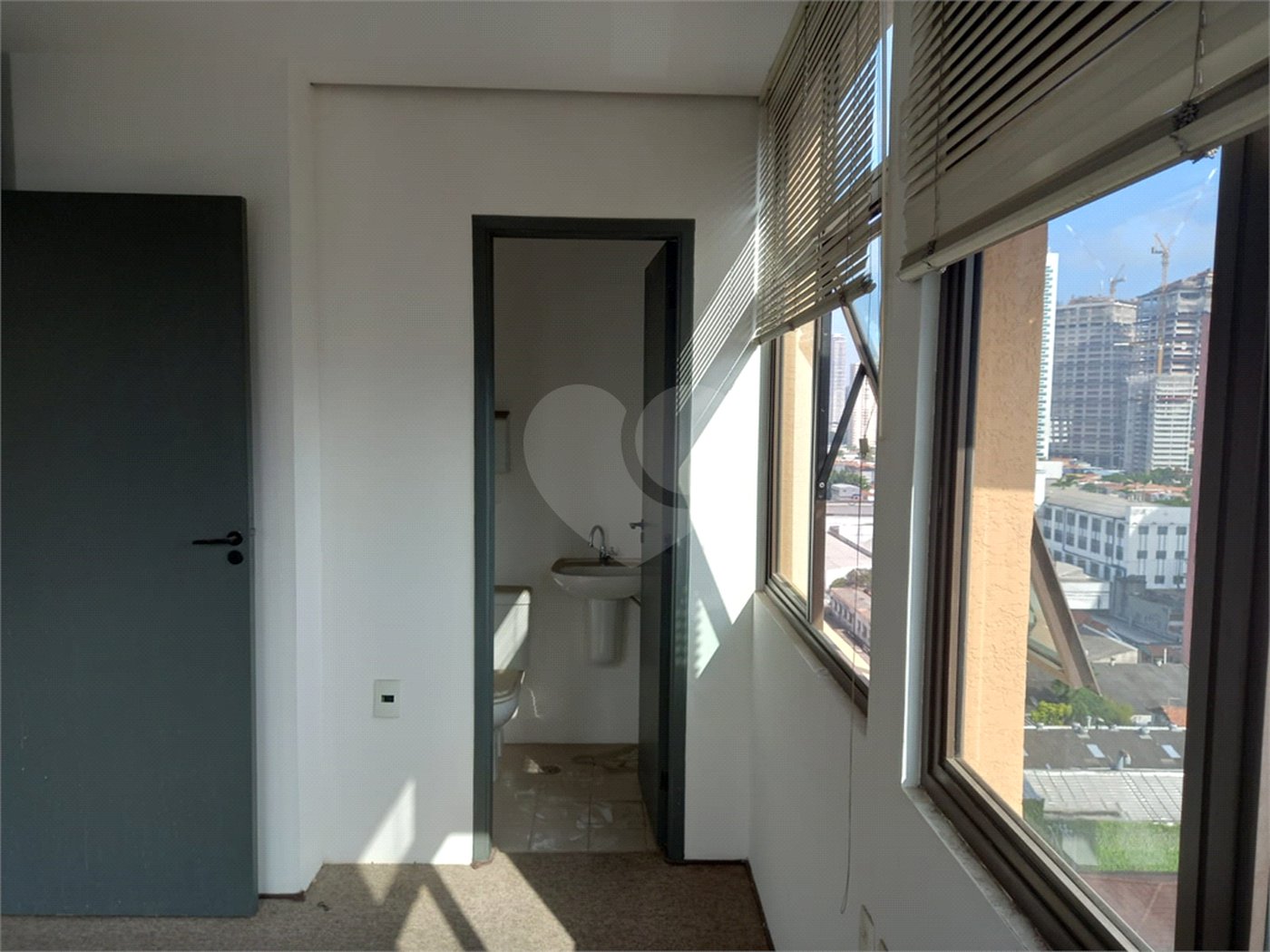 Sala à venda em Chácara Santo Antônio, São Paulo, SP