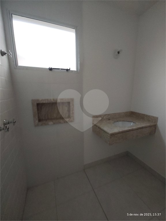 Casa Térrea à venda com 3 suítes em Jardim do Lago, Atibaia, SP