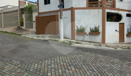 Sobrado à venda ou para alugar com 3 quartos, sendo 13 suítes,  em Santana, São Paulo, SP