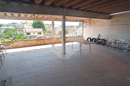 Casa à venda com 4 quartos em Campo Grande, Rio de Janeiro, RJ