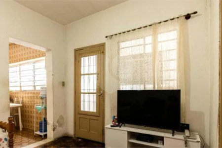 Sobrado à venda com 4 quartos, sendo 1 suíte,  em Vila Dalila, São Paulo, SP