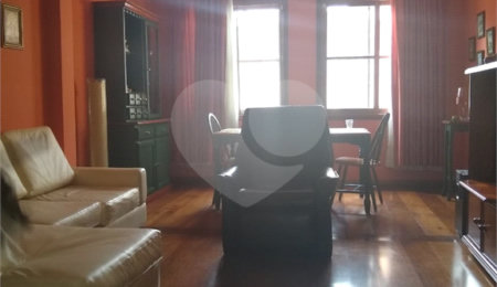 Casa à venda com 3 quartos, sendo 2 suítes, em Alpes da Cantareira, Mairiporã, SP