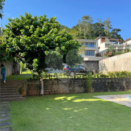 Casa à venda com 2 suítes no condomínio Recanto da Lagoinha, Ubatuba - SP