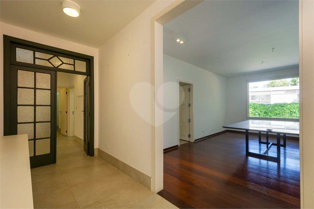 Casa à venda com 4 suítes no condomínio Chácara Flora, São Paulo - SP