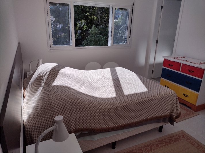 Apartamento à venda com 3 quartos, sendo 1 suíte, em Jurerê, Florianópolis, SC