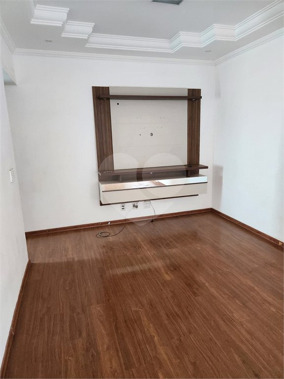 Apartamento à venda com 3 quartos, sendo 1 suíte, em Jardim dos Manacás, Araraquara, SP