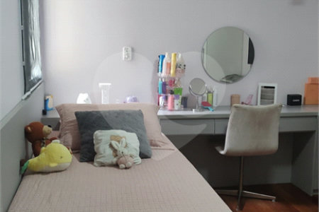 Sobrado à venda com 3 quartos, sendo 1 suíte, em Chora Menino, São Paulo, SP