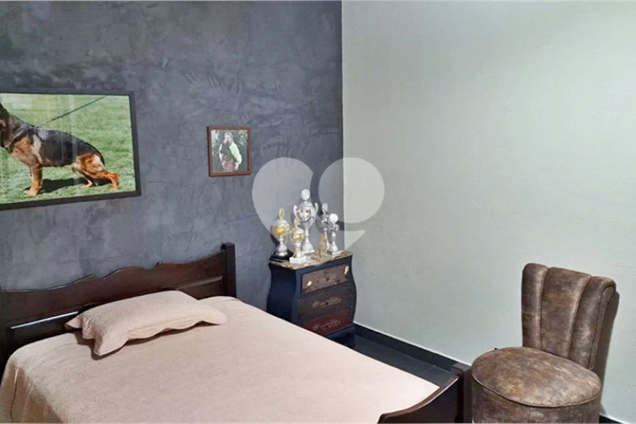 Casa à venda com 8 quartos, sendo 4 suítes, em Roseira, Mairiporã, SP