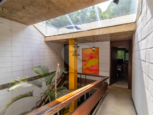 Casa de Vila à venda com 3 quartos, sendo 1 suíte,  em Chácara Monte Alegre, São Paulo, SP