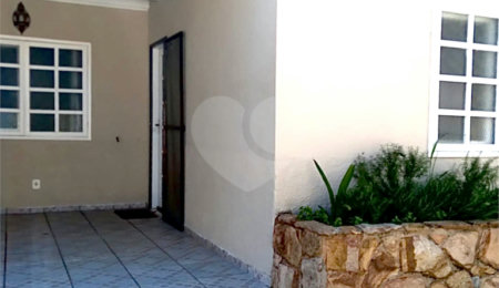 Casa em condomínio à venda com 2 quartos, sendo 1 suíte,  em Alto de Búzios, Armação dos Búzios, RJ