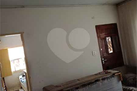 Casa à venda com 2 quartos em Vila Bernadotti, Mogi das Cruzes, SP