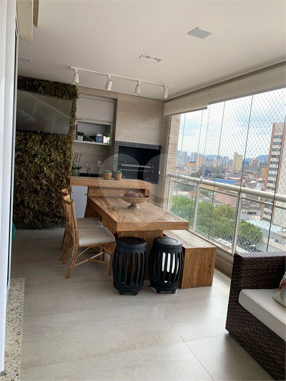 Apartamento à venda com 3 suítes em Lapa, São Paulo, SP