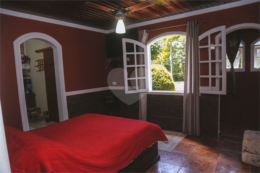 Casa à venda com 3 quartos, sendo 1 suíte, no condomínio Parque da Fazenda, Itatiba - SP