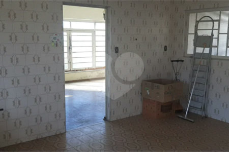Casa Térrea à venda com 2 quartos no Centro, Vinhedo, SP