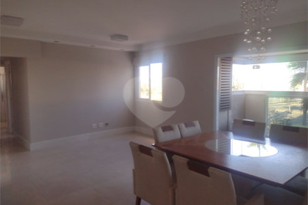 Apartamento á venda no Condomínio Edifício Murano