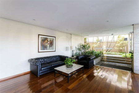 Apartamento à venda com 2 quartos, sendo 1 suíte, em Vila Olímpia, São Paulo, SP