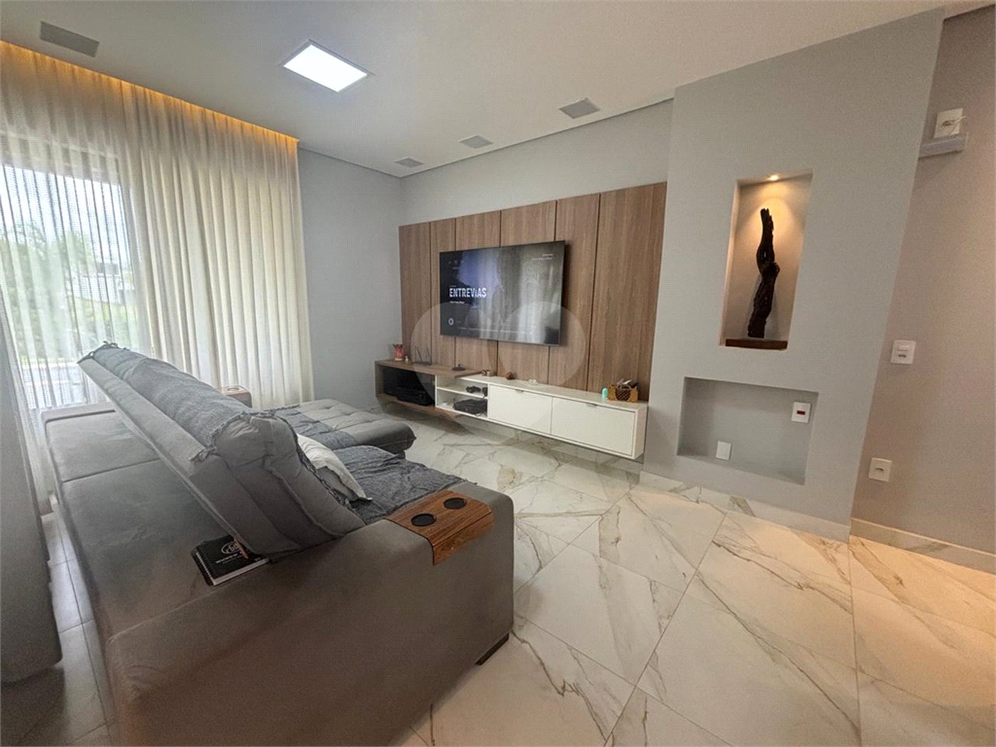 Casa à venda com 3 quartos, sendo 1 suíte, no condomínio Sun Lake, Sorocaba - SP