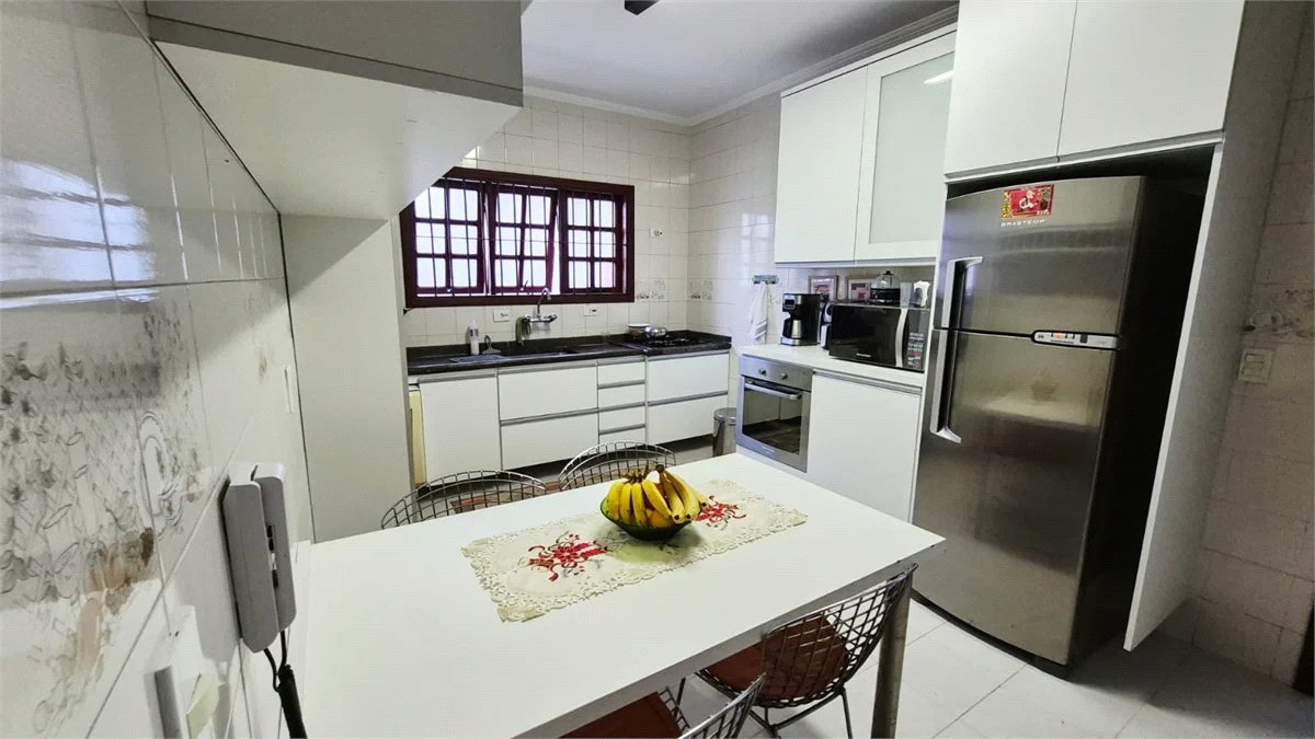 Casa à venda com 3 suítes em Jardim das Vertentes, São Paulo, SP