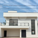 Casa à venda com 3 suítes no condomínio Central Parque, Salto - SP