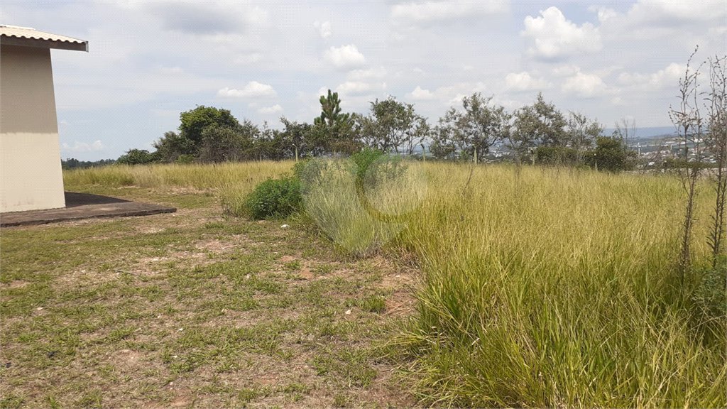 Chácara à venda com 4 quartos, sendo 1 suíte, em Vista Alegre, Vinhedo, SP