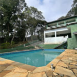 Sobrado à venda ou para alugar com 4 suítes em Serra da Cantareira, Mairiporã, SP
