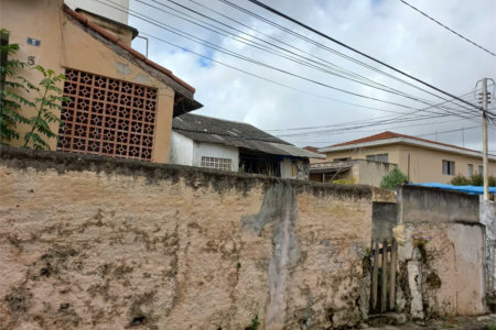 Casa Térrea à venda com 5 suítes em Vila Lageado, São Paulo, SP