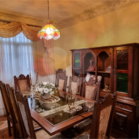 Sobrado à venda com 4 quartos, sendo 1 suíte,  em Água Branca, São Paulo, SP