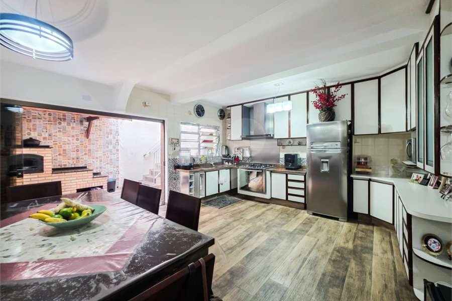Casa à venda com 4 quartos, sendo 1 suíte, em Sapopemba, São Paulo, SP
