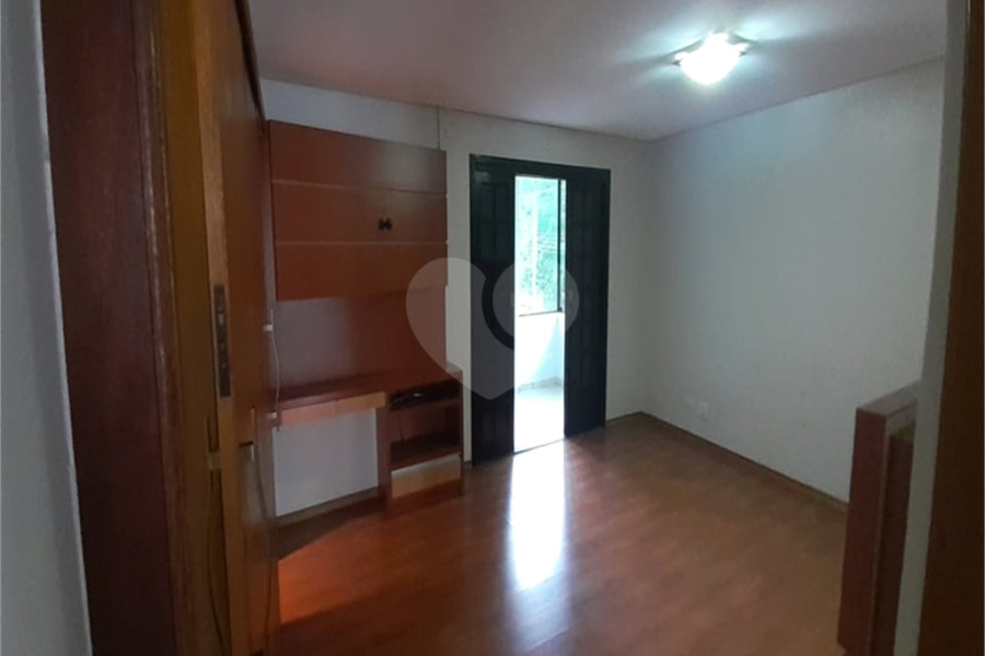 Casa à venda com 3 quartos, sendo 2 suítes, em Olho D'água, Mairiporã, SP