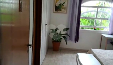 Sobrado à venda com 3 quartos, sendo 1 suíte,  em Vila Vessoni, São Paulo, SP
