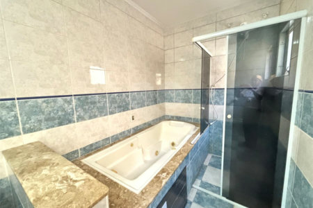 Casa à venda com 3 quartos, sendo 1 suíte, em Capela, Vinhedo, SP