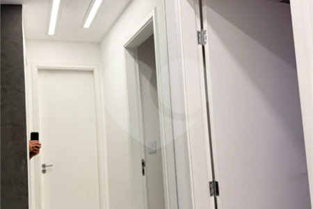 Apartamento à venda com 2 quartos em Vila Galvão, Guarulhos, SP