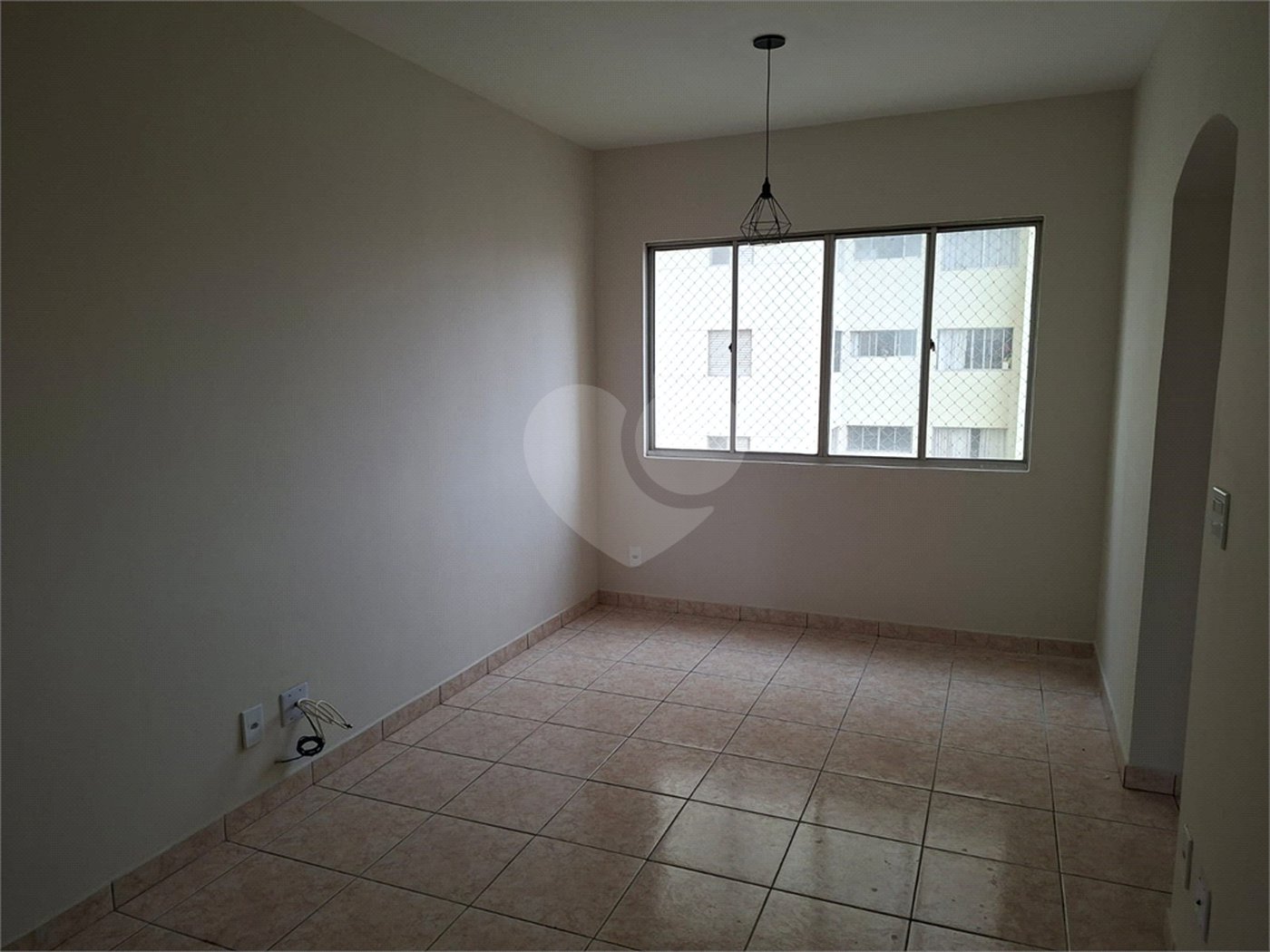 Apartamento à venda com 2 quartos em Parque Maria Domitila, São Paulo, SP