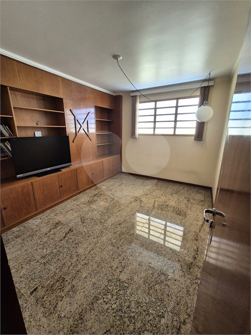 Casa à venda com 4 quartos, sendo 1 suíte, no Centro, Mogi das Cruzes, SP