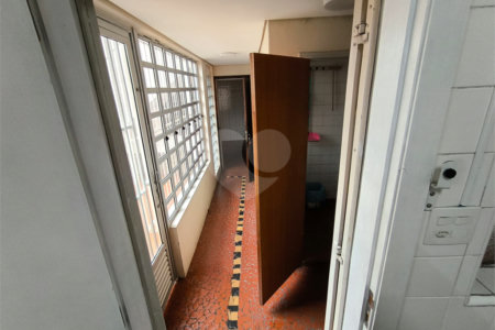 Sobrado à venda com 5 quartos, sendo 1 suíte, em Jardim Trussardi, São Paulo, SP