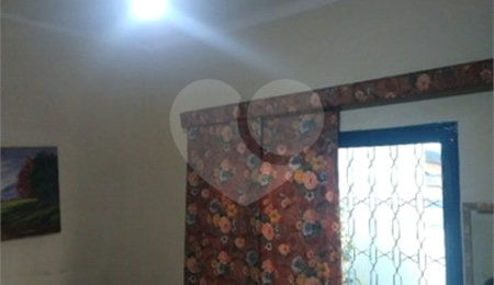 Casa à venda com 4 quartos no Centro, Araraquara, SP